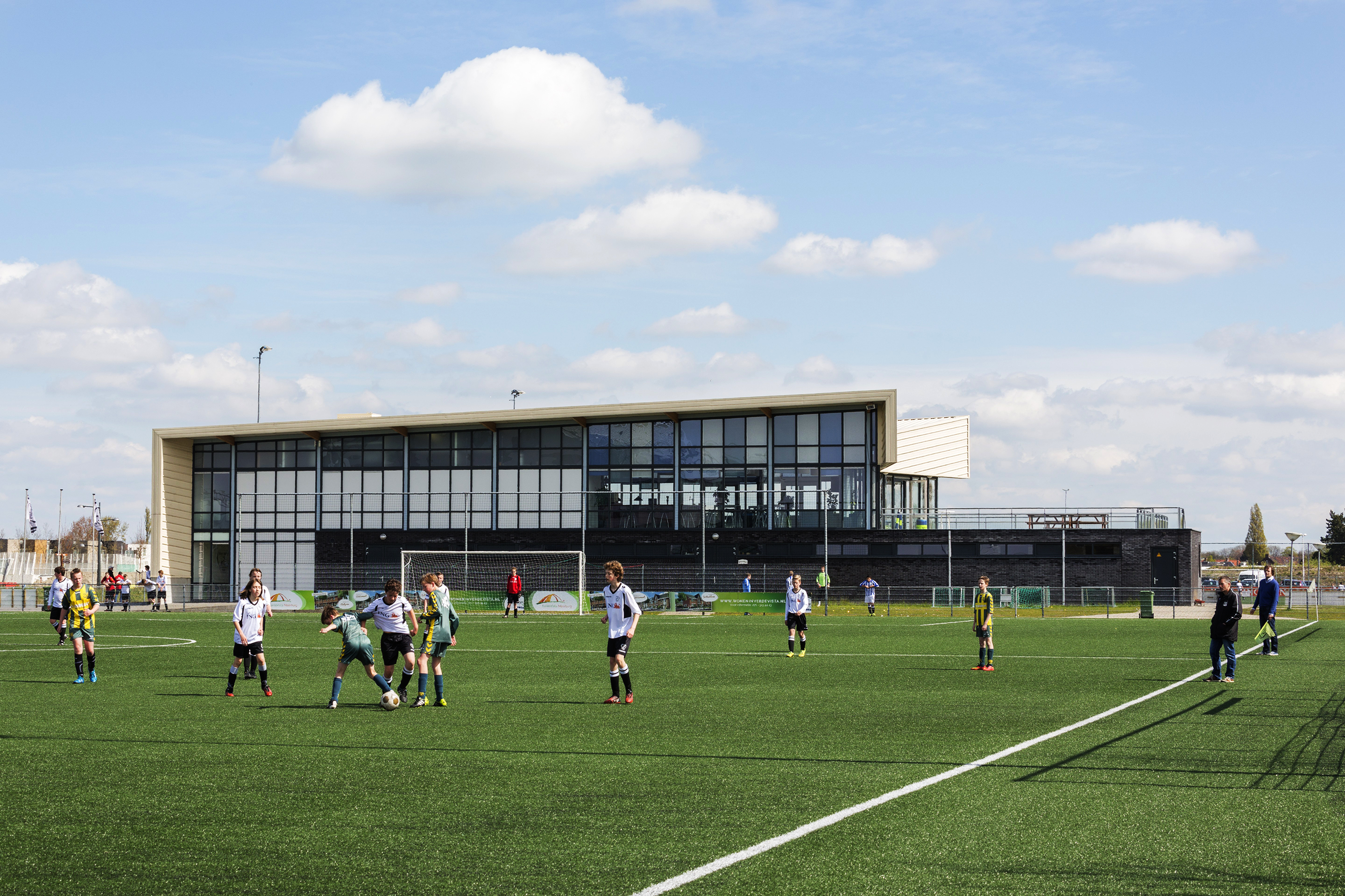 meerburg_14od0123_fotograaf_vermelden_ossip_van_duivenbode 1920 pxl